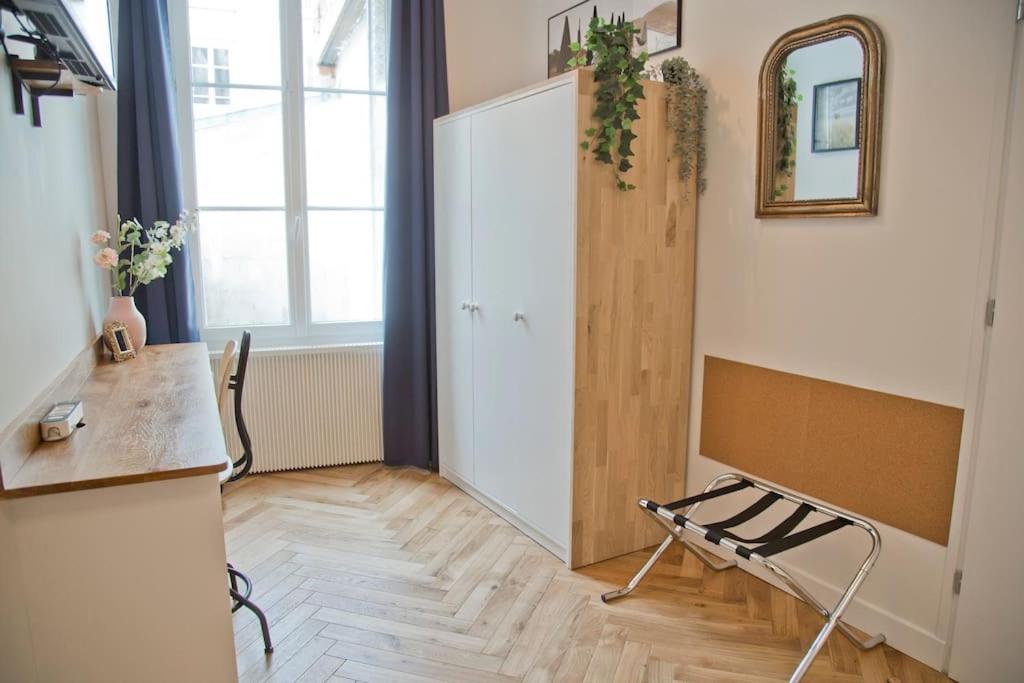 Fully Renovated Historic Apt In Heart Mouffetard Paris Extérieur photo