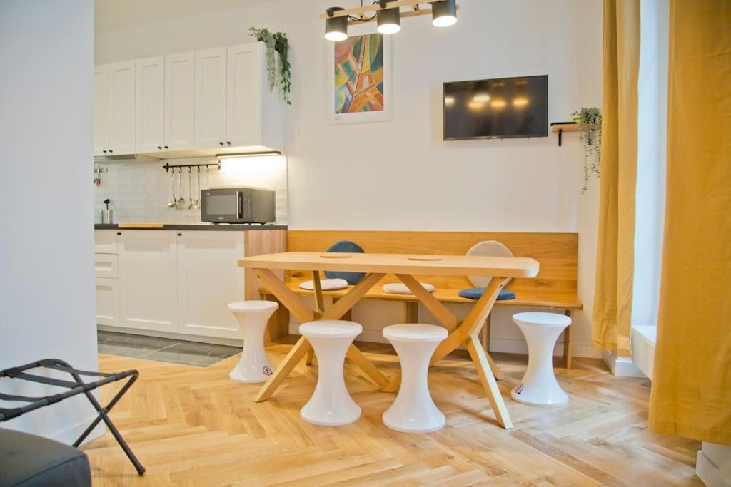 Fully Renovated Historic Apt In Heart Mouffetard Paris Extérieur photo
